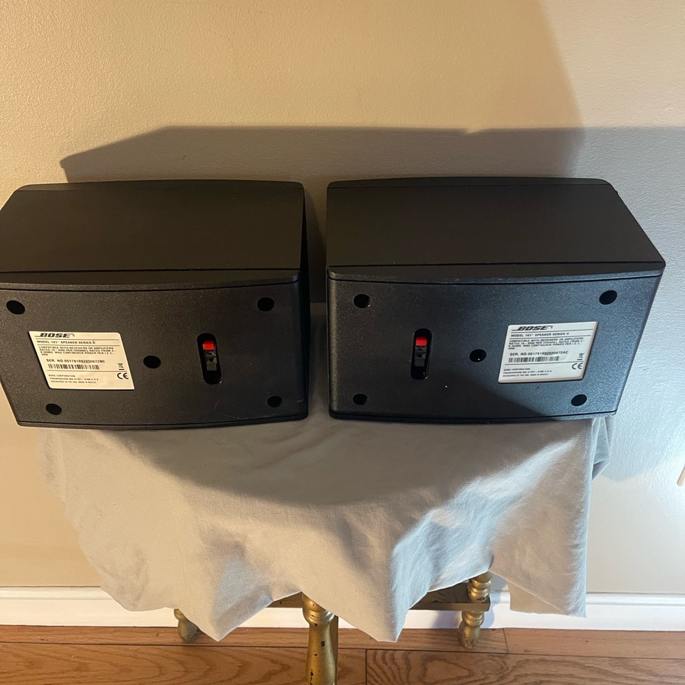 Bose 141 Speaker Series II Black Bookshelf Speakers 40 Watt Home Stereo Pair - Picture 7 of 9